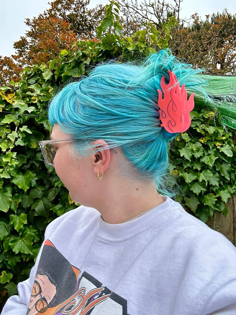 The Peach Fuzz - Flamin’ Hot Pink Flame Hair Claw