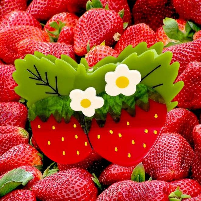 Jenny Lemons - Large Strawberries and Flowers Hair Claw Clip