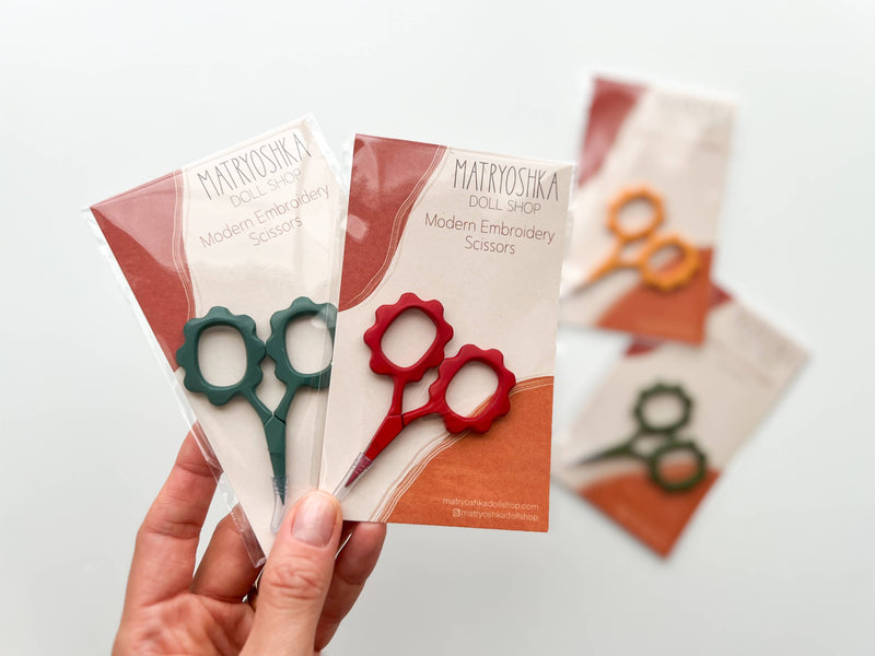 Matryoshka Doll Shop - Small Flower scissors, tiny embroidery scissors