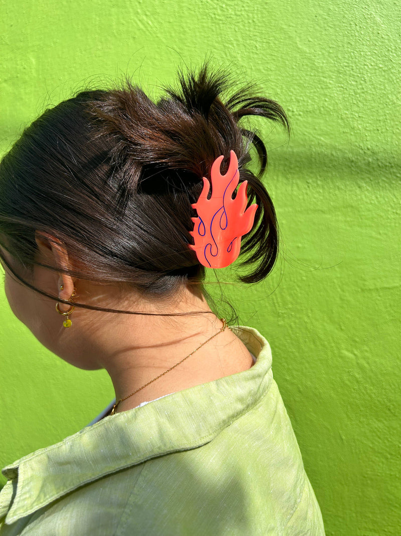 The Peach Fuzz - Flamin’ Hot Pink Flame Hair Claw